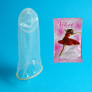 What are the Advantages and disadvantages of female condoms?
